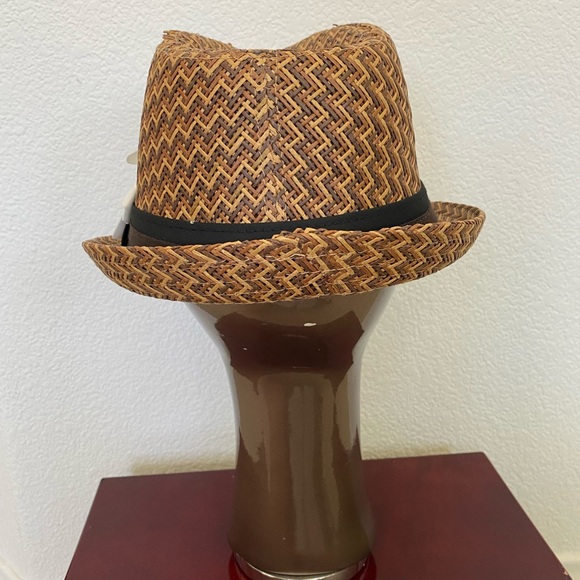 Fedora w/Tiare - Picture 6 of 6